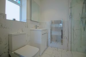 En-Suite- click for photo gallery